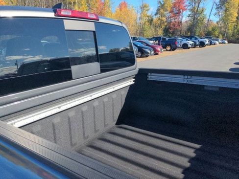 New 2025 Nissan Frontier PRO-4X w/ Pro Convenience Package image 9