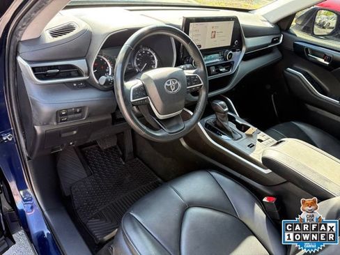 Used 2023 Toyota Highlander XLE FWD image 26
