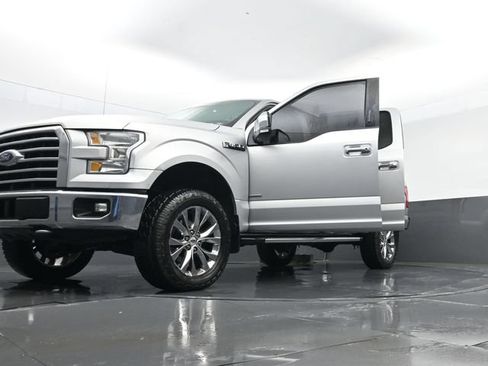 Used 2017 Ford F150 XLT w/ Equipment Group 302A Luxury AWD/4WD image 32