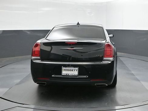 Used 2023 Chrysler 300 S image 5