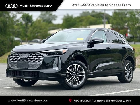 Used 2025 Audi Q5 Premium w/ Convenience Package AWD/4WD image 1
