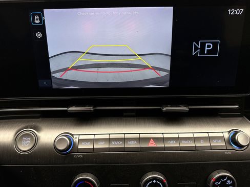 Used 2024 Hyundai Kona SE image 10