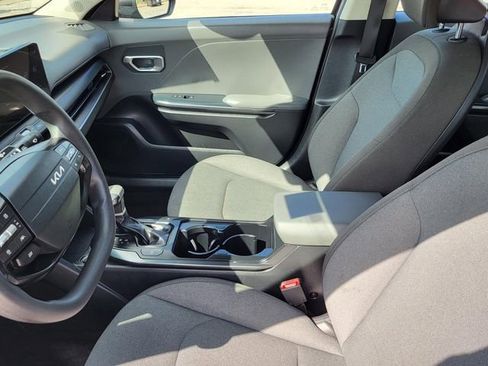 Used 2025 Kia K4 FWD image 10