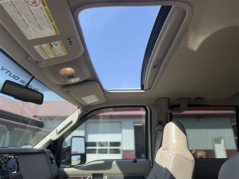 Used 2010 Ford F350 Lariat RWD image 11