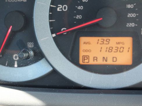 Used 2011 Toyota RAV4 2WD w/ Upgrade Value Pkg image 10
