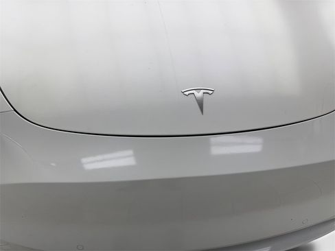Used 2021 Tesla Model Y Performance image 25