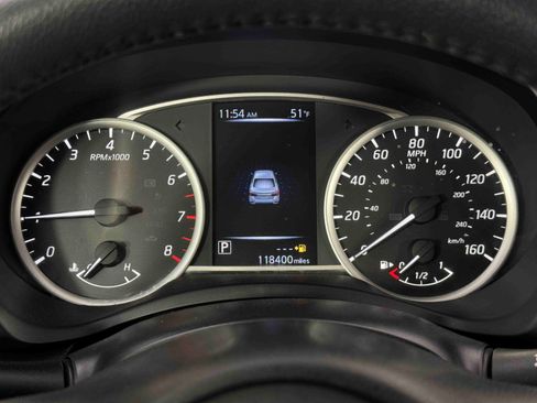 Used 2017 Nissan Sentra SR w/ SR Midnight Edition image 17