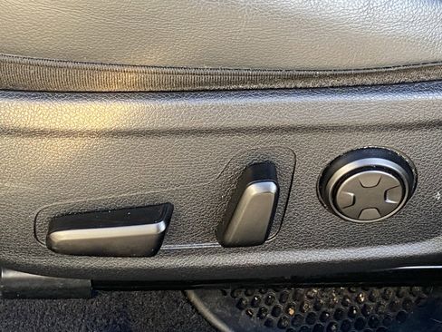 Used 2020 Kia Stinger GT1 image 19