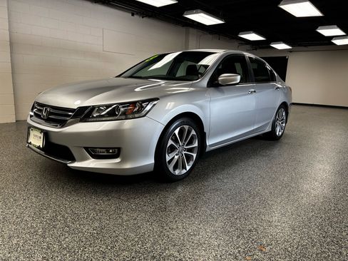 Used 2013 Honda Accord Sport image 8