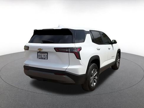 Used 2025 Chevrolet Equinox LT FWD image 11