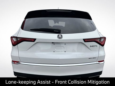 Used 2023 Acura MDX SH-AWD image 9
