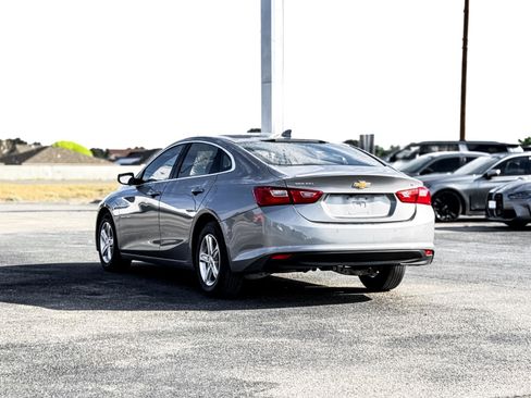 Used 2024 Chevrolet Malibu LT FWD image 9