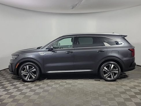 Used 2023 Kia Sorento SX Prestige image 11