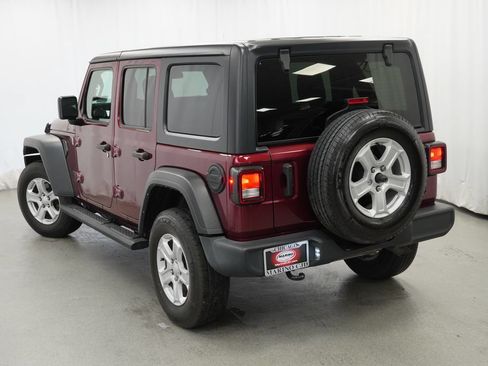 Used 2021 Jeep Wrangler Unlimited Sport AWD/4WD image 12