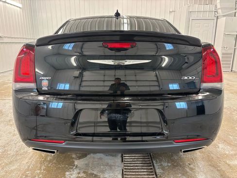 Used 2018 Chrysler 300 S w/ 300S Premium Group 2 image 6