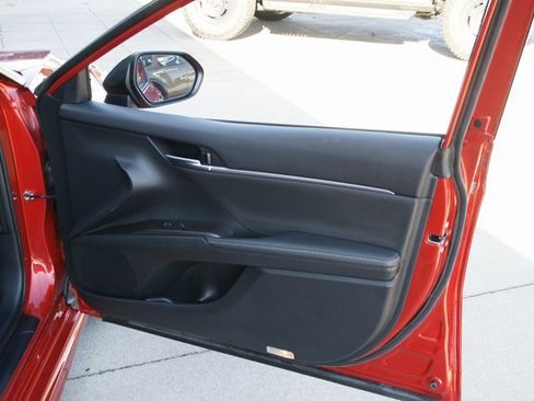 Used 2024 Toyota Camry XSE image 33