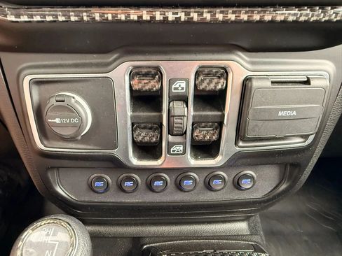 Used 2021 Jeep Gladiator Sport AWD/4WD image 26