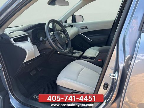 Used 2026 Toyota Corolla Cross L FWD image 17