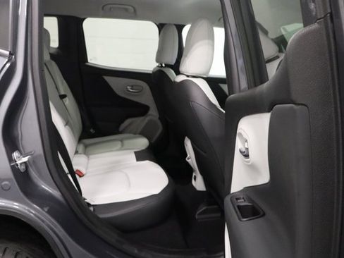 Certified 2022 Jeep Renegade Limited image 16