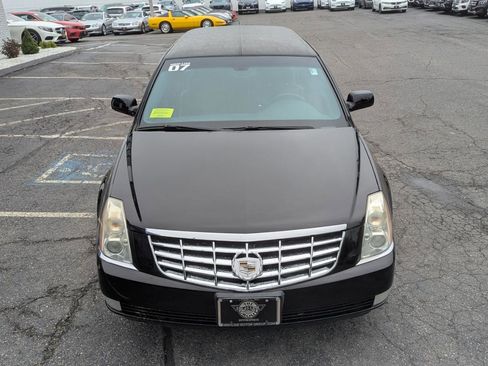 Used 2007 Cadillac DTS FWD image 3