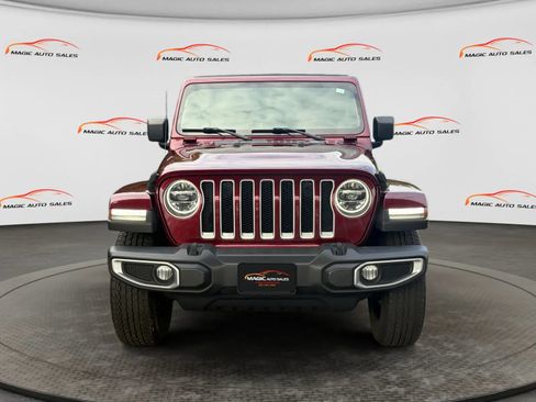 Used 2021 Jeep Wrangler Unlimited Sahara AWD/4WD image 3