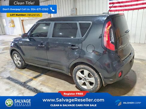Used 2017 Kia Soul image 3