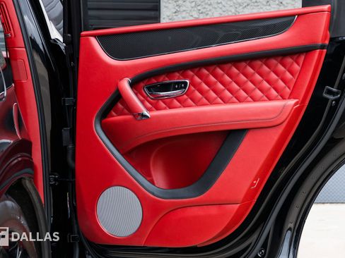 Used 2020 Bentley Bentayga Speed image 34