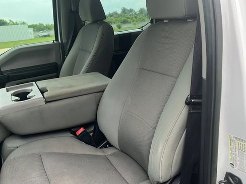 Used 2020 Ford F250 XL w/ Power Equipment Group RWD image 9