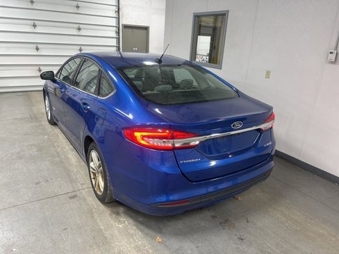 Used 2018 Ford Fusion S image 3