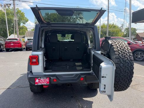 Used 2024 Jeep Wrangler Unlimited Rubicon AWD/4WD image 26