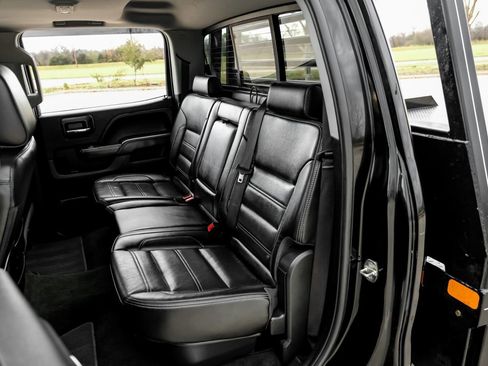 Used 2018 GMC Sierra 3500 Denali w/ Duramax Plus Package image 38