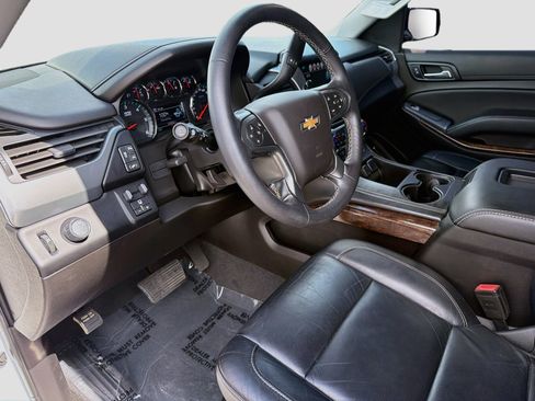 Used 2019 Chevrolet Tahoe LT w/ RST Edition RWD image 27