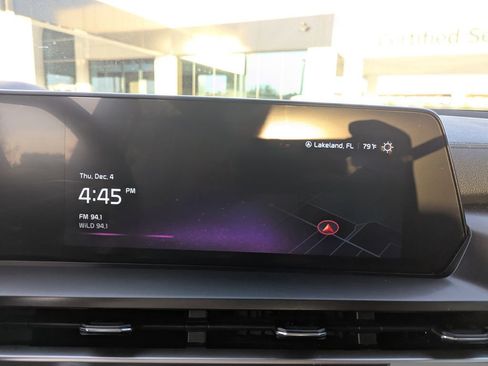 Used 2023 Kia Telluride LX image 17