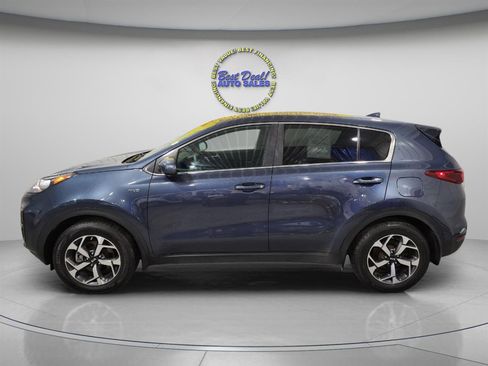 Used 2020 Kia Sportage LX image 2