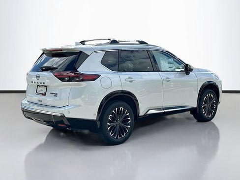 New 2026 Nissan Rogue Platinum image 8