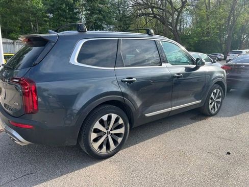 Used 2020 Kia Telluride S AWD/4WD image 3