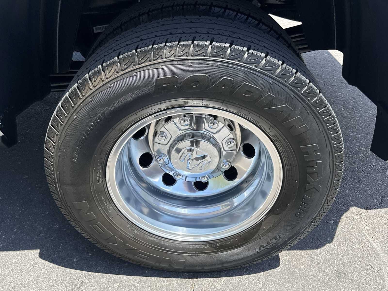 Used 2025 RAM 3500 Longhorn AWD/4WD image 12