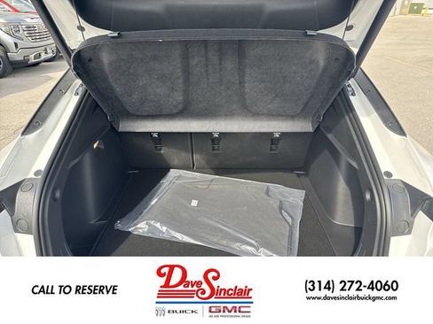New 2026 Buick Envista Sport Touring w/ Convenience II Package FWD image 22