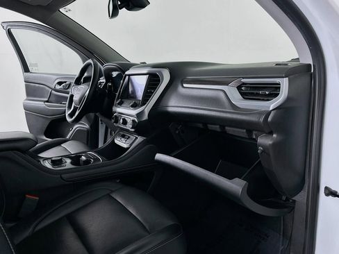 Used 2023 GMC Acadia SLT image 38