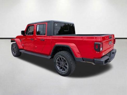 Used 2022 Jeep Gladiator Overland w/ Cold Weather Group AWD/4WD image 7