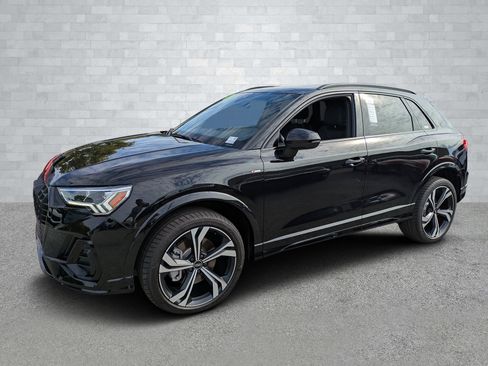 Used 2023 Audi Q3 2.0T Premium Plus w/ Premium Plus Package image 9