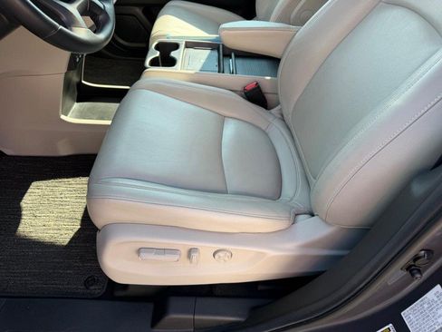 Used 2025 Honda Odyssey EX-L image 23