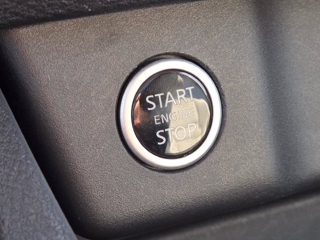 Used 2021 Nissan Rogue SV w/ Premium Package AWD/4WD image 15