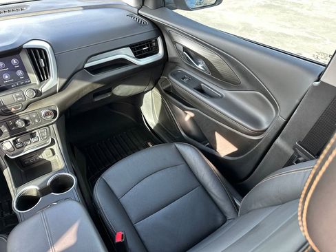 Used 2020 GMC Terrain SLT w/ Preferred Package image 17