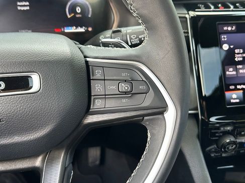 Certified 2024 Jeep Grand Cherokee Altitude image 49