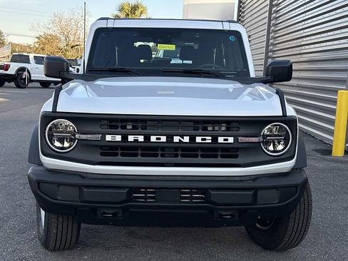 New 2025 Ford Bronco 2-Door image 2