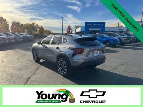 New 2026 Chevrolet Trax RS w/ Sunroof Package image 5