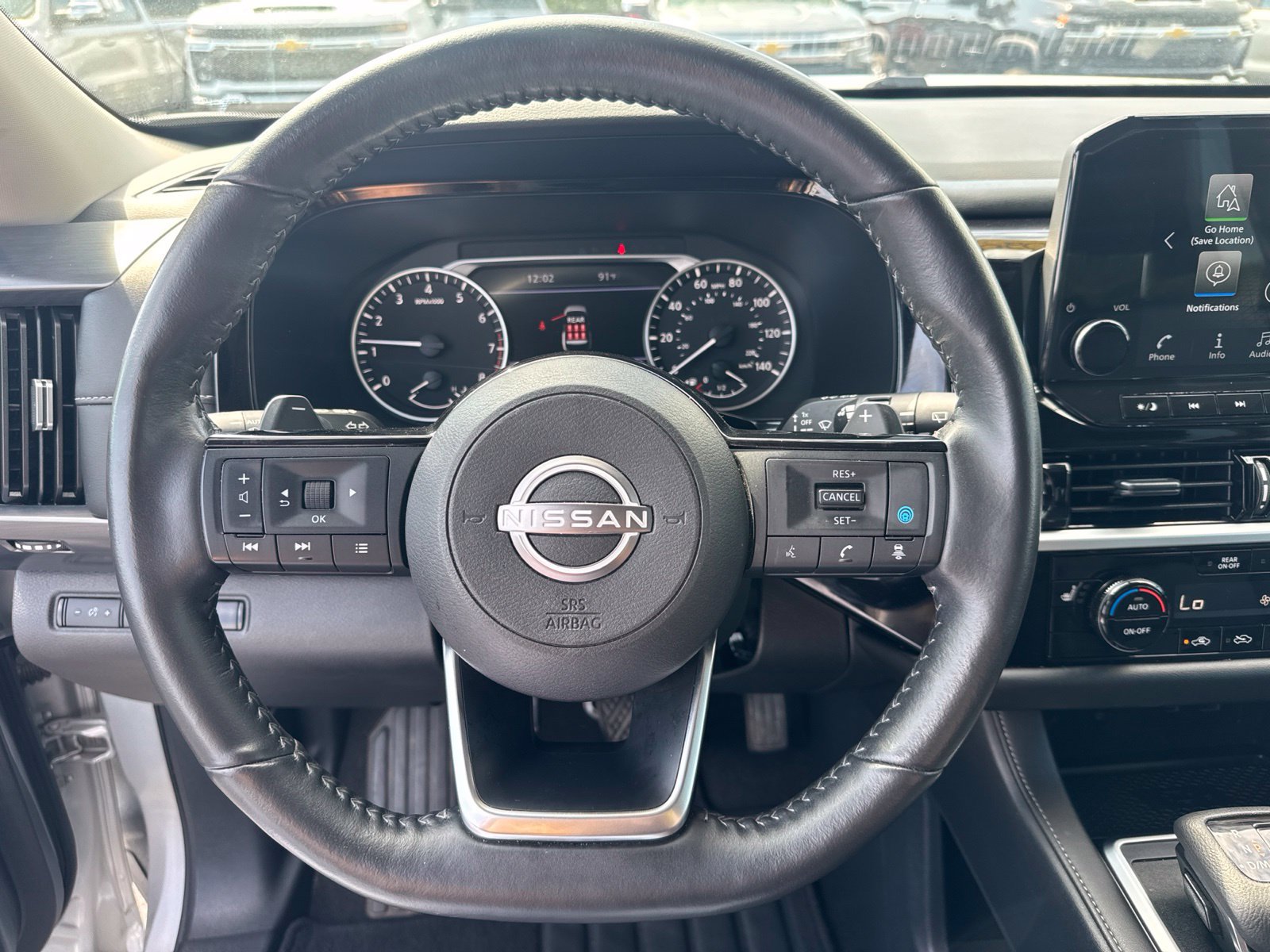 Used 2025 Nissan Pathfinder SL AWD/4WD image 23