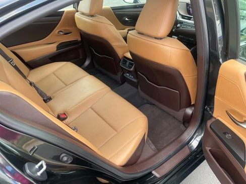 Used 2021 Lexus ES 350 Premium image 18