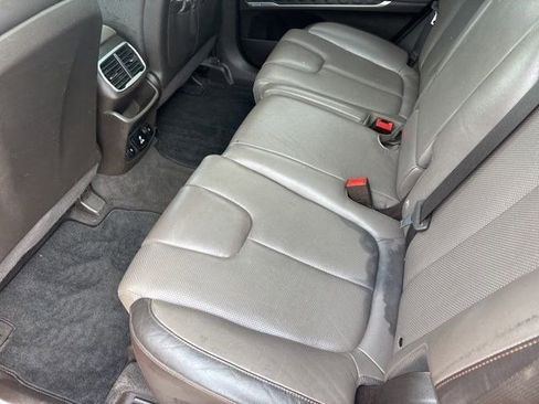 Used 2020 Hyundai Santa Fe Limited image 28